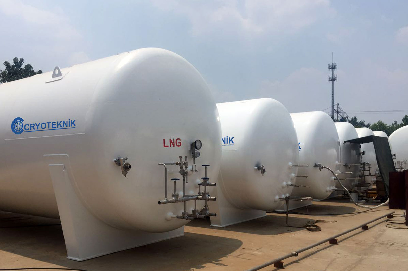 lng-storage-tanks